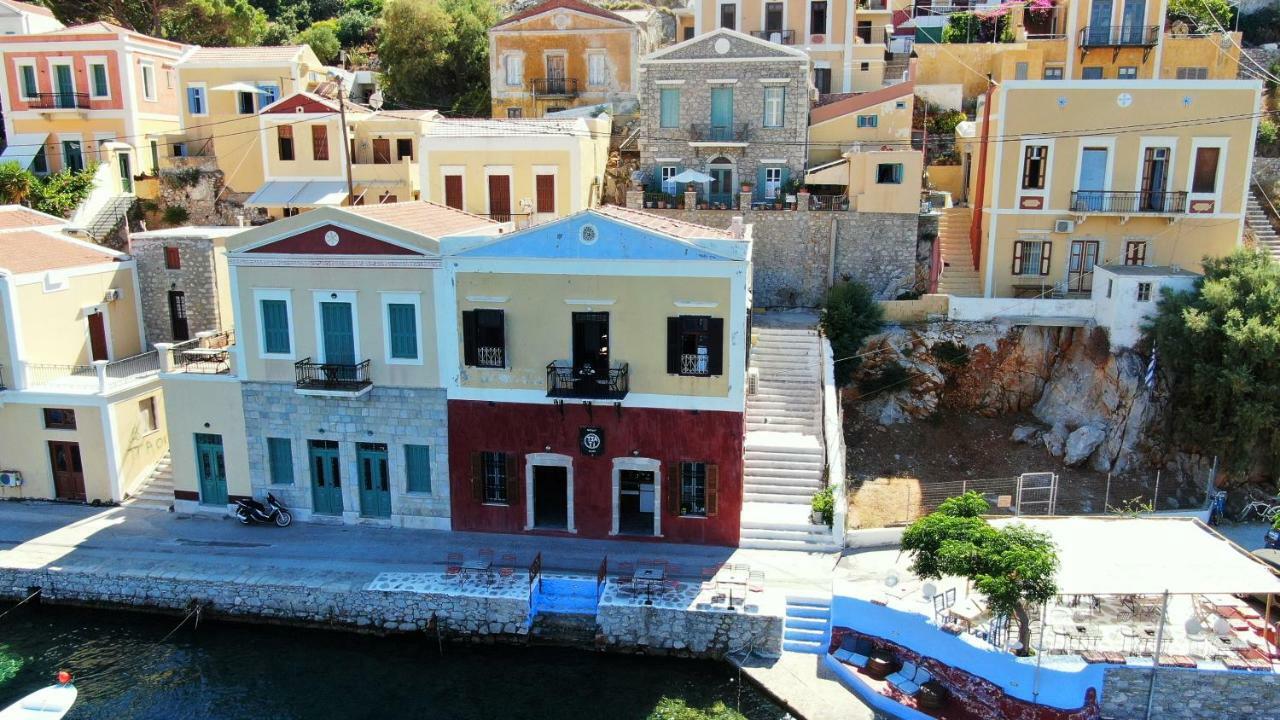 Villa Moschos Mansion à Symi Extérieur photo
