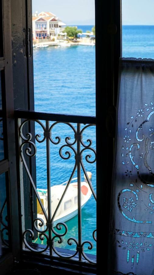Villa Moschos Mansion à Symi Extérieur photo