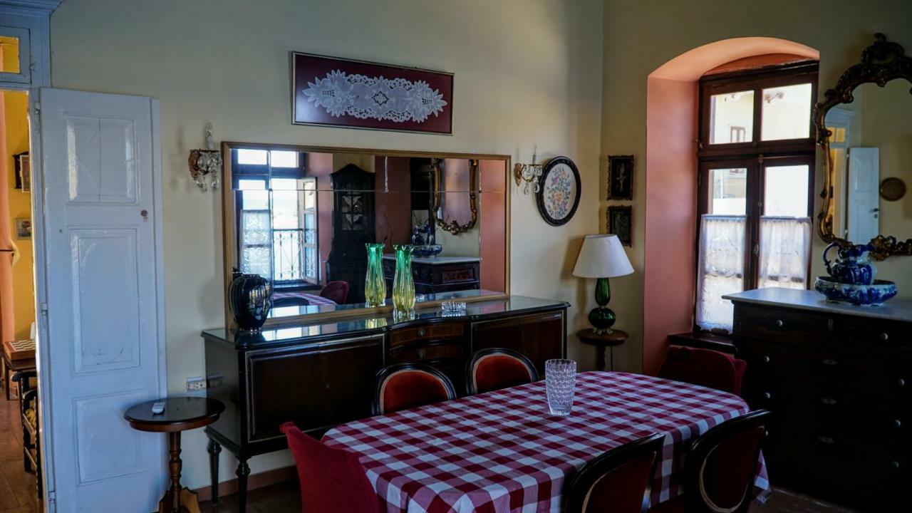 Villa Moschos Mansion à Symi Extérieur photo