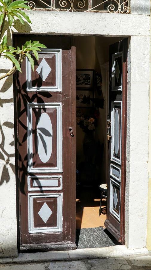 Villa Moschos Mansion à Symi Extérieur photo