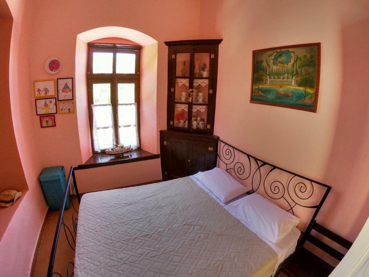Villa Moschos Mansion à Symi Extérieur photo